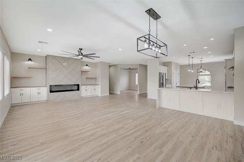 2603 Savannah Springs Ave, Henderson, NV, 89052-7160 | Card Image