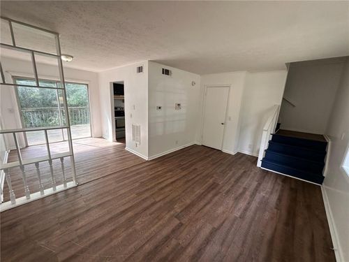 unit-1071-1071 Laurel Ln Nw, Conyers, GA, 30012-4207 | Card Image