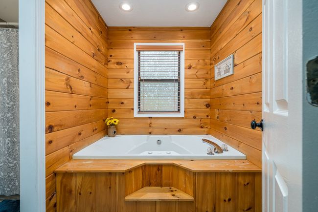 138 Autumn Ln, Home with 4 bedrooms, 3 bathrooms and null parking in Blairsville GA | Image 31