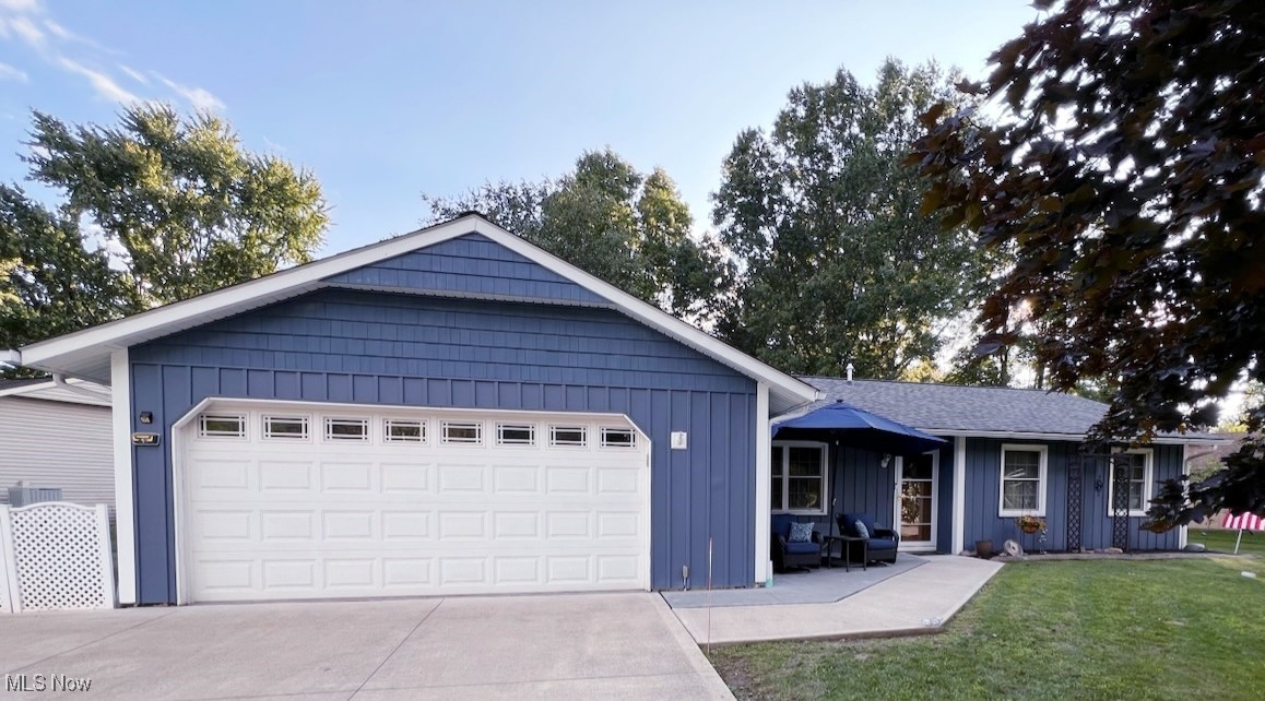 Hickory Trl, North Ridgeville, OH 44039