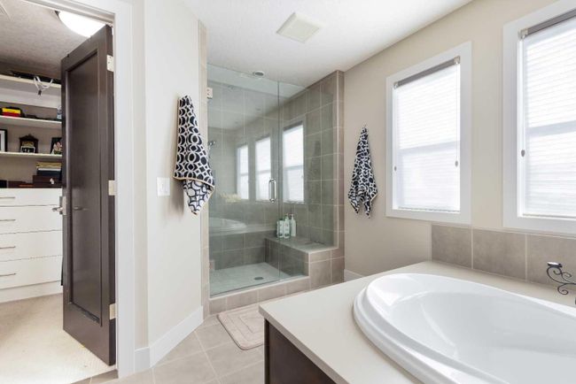 67 Tusslewood View Nw, Home with 4 bedrooms, 3 bathrooms and 4 parking in Calgary AB | Image 26