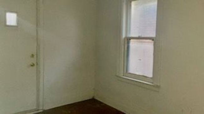 3015 Van Dyke St, House other with 5 bedrooms, 2 bathrooms and null parking in Detroit MI | Image 10