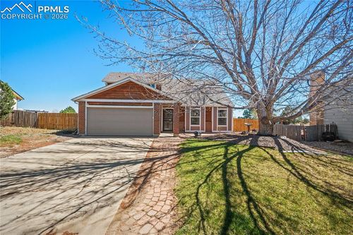 686 Trumbull Ln, Monument, CO, 80132-8163 | Card Image