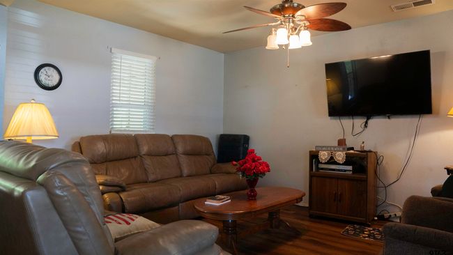 209 Kildare Rd, House other with 3 bedrooms, 2 bathrooms and null parking in Linden TX | Image 7