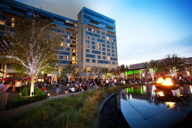 This home is ideally located just 10 minutes from CityCentre, Houston's premier mixed-use development that offers a wide array of dining, shopping, and entertainment options. Whether you're looking for world-class restaurants, trendy boutiques, or a lively nightlife scene, CityCentre has it all. The convenience of being so close to this vibrant hub means you can easily enjoy everything it has to offer while being just minutes away from the peace and quiet of your home. | Image 30