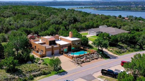 3211 Constitution Dr, Lago Vista, TX, 78645-7105 | Card Image