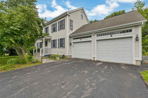 14 Viola Cir, Seabrook, NH, 03874-4698 | Card Image