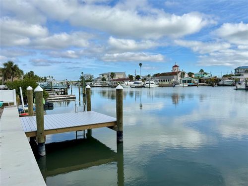 apt-b-117 140th Ave E, MADEIRA BEACH, FL, 33708-2268 | Card Image