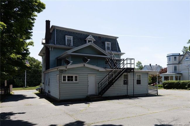 APT-6 - 314 Elizabeth St, Home with 1 bedrooms, 1 bathrooms and 2 parking in Derby CT | Image 7
