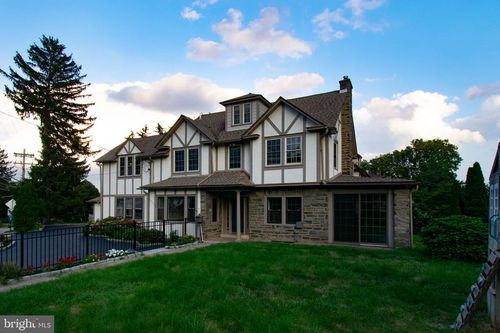 501 E Manoa Rd, HAVERTOWN, PA, 19083-5601 | Card Image