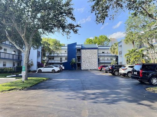 8-204-3150 Holiday Springs Blvd, Margate, FL, 33063-5415 | Card Image