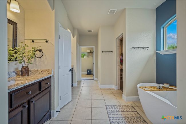 1621 Angolo, House other with 4 bedrooms, 3 bathrooms and null parking in New Braunfels TX | Image 23