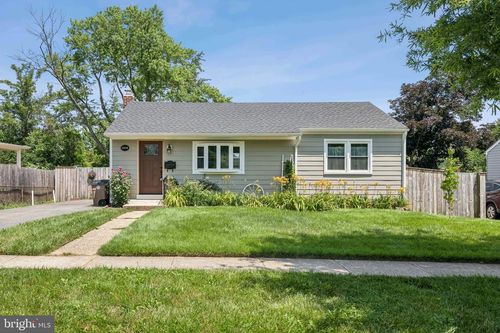 1006 Gilbert Rd, ROCKVILLE, MD, 20851-1317 | Card Image