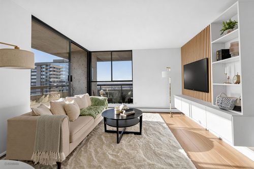 2206-3771 Bartlett Crt, Burnaby, BC, V3J7G8 | Card Image