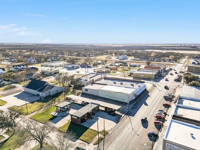 108 E Main St, Home with 0 bedrooms, 0 bathrooms and null parking in Itasca TX | Image 24