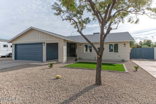 541 W Myrna Ln, Chandler, AZ, 85225-7046 | Card Image