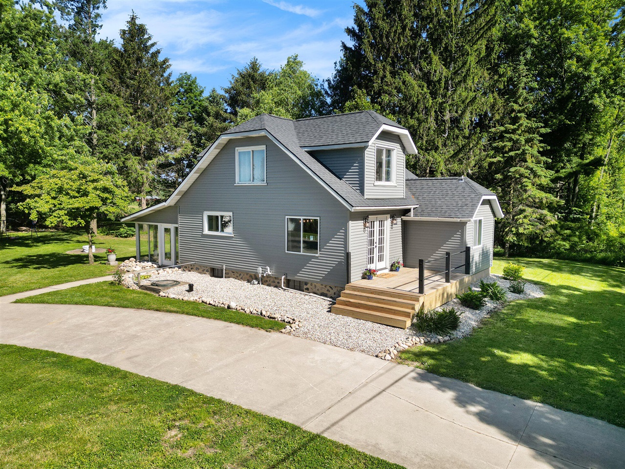 Baldwin Ave, Fremont, MI 49412