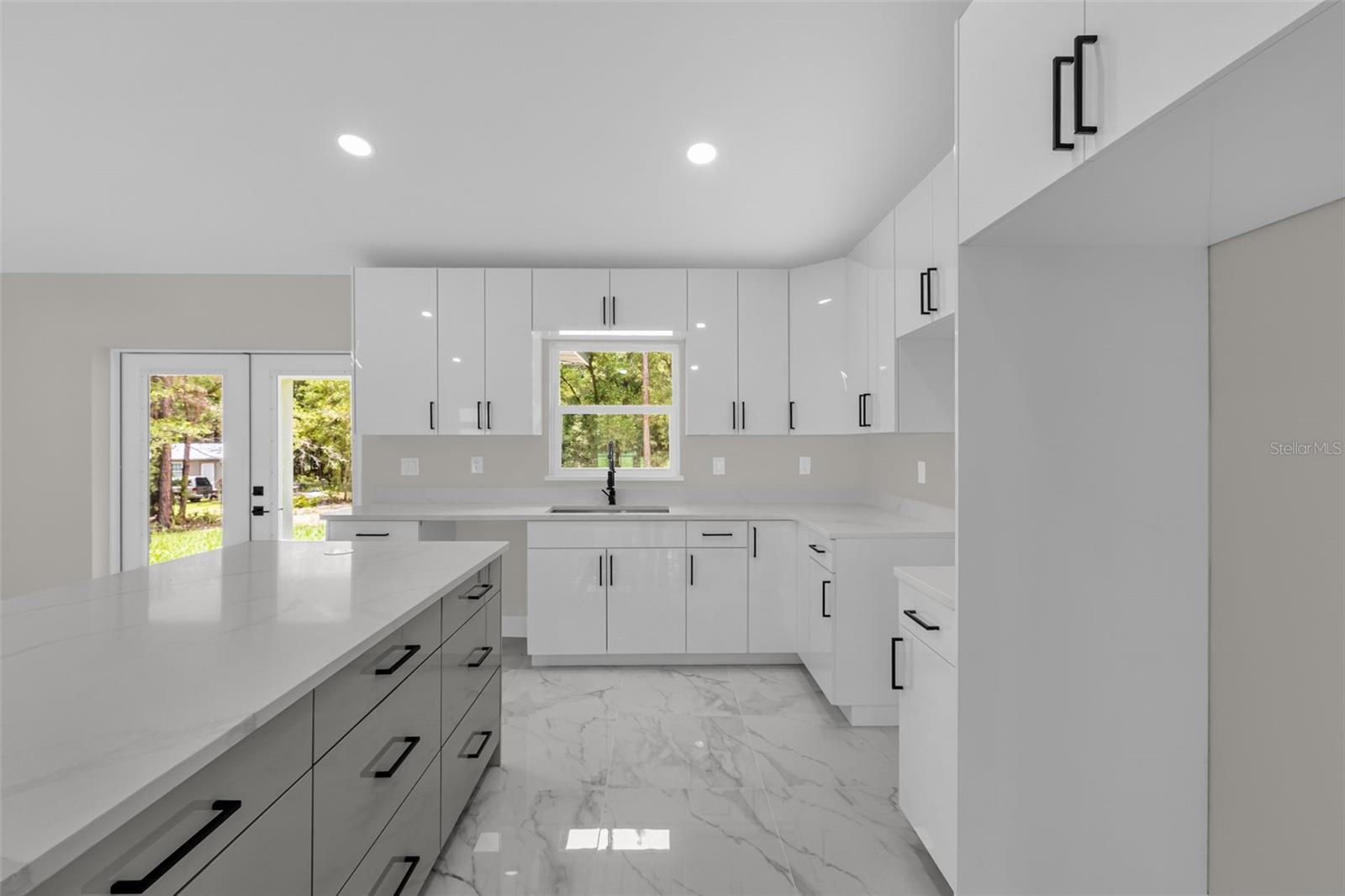 Residential in DUNNELLON