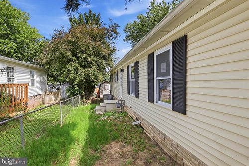 12021 Heather Dr, HAGERSTOWN, MD, 21740-1910 | Card Image