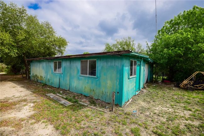 7040 Minson Dr, House other with 2 bedrooms, 1 bathrooms and null parking in Sandia TX | Image 23