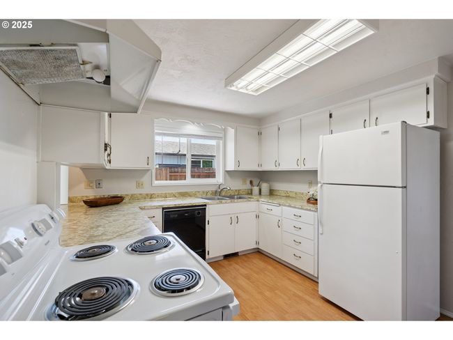 Kitchen | Image 5