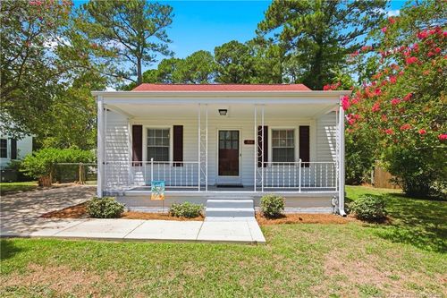 211 Willborough Ave, Fayetteville, NC, 28303-5449 | Card Image