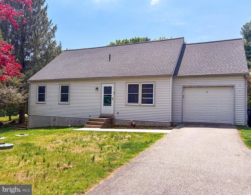 385 Mount Carmel Rd, COATESVILLE, PA, 19320-4151 | Card Image