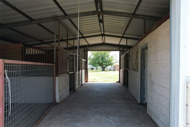 8016 Lights Ranch Rd, Home with 5 bedrooms, 4 bathrooms and null parking in Pilot Point TX | Image 16