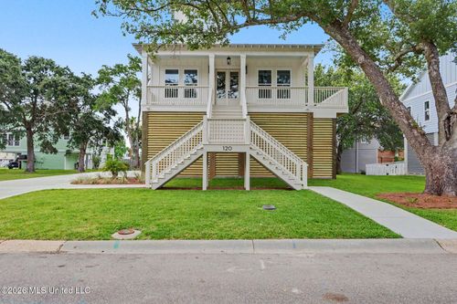 120 Beach View Dr, Pass Christian, MS, 39571-3504 | Card Image