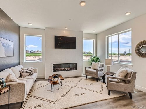 1203 S Algonquian St, Aurora, CO, 80018-1000 | Card Image