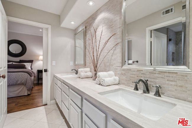 5565 Eagle Point Cir, House other with 4 bedrooms, 3 bathrooms and 3 parking in Westlake Village CA | Image 49
