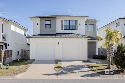 5623 Trout Ln, Pensacola, FL, 32507-8815 | Card Image