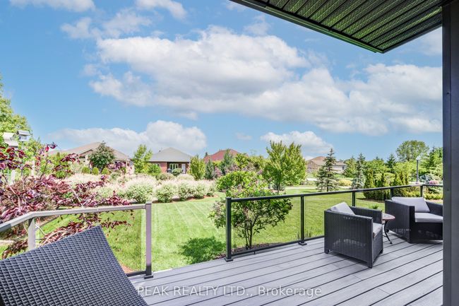 8 Loganville Lane, Condo with 3 bedrooms, 3 bathrooms and 2 parking in New Hamburg ON | Image 37