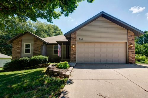 540 S Hickory Dr, Springfield, MO, 65809-1118 | Card Image