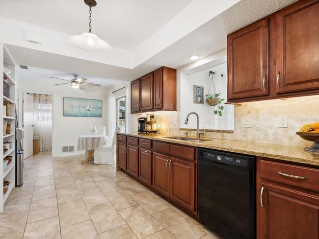 7460 Dickens Dr, House other with 3 bedrooms, 2 bathrooms and null parking in SARASOTA FL | Image 13