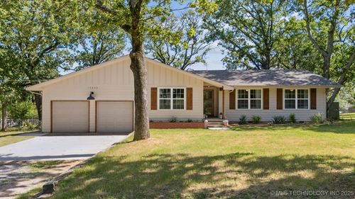 15852 E 450 Rd, Claremore, OK, 74017-0932 | Card Image