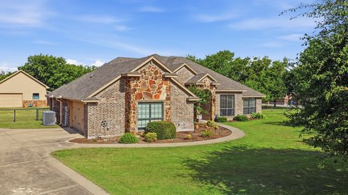 153 Sandstone Ln, Weatherford, TX, 76085-3032 | Card Image