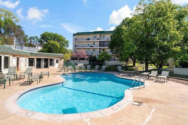 Outdoor Pool | Image 21