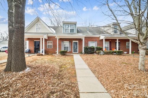 2731 Meadow Knoll Dr, Charlotte, NC, 28269-4035 | Card Image