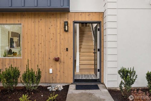 5716 14th Ave Nw, Seattle, WA, 98107-2933 | Card Image