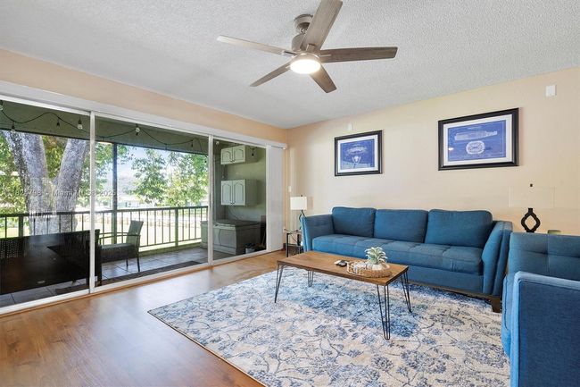 APT-4 - 3660 Citrus Trce, Condo with 2 bedrooms, 2 bathrooms and null parking in Davie FL | Image 4