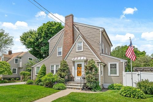104 Howard St, Melrose, MA, 02176-2004 | Card Image