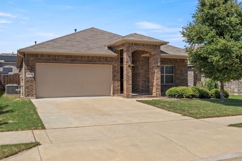 2429 Indian Head Dr, Fort Worth, TX, 76177-2069 | Card Image