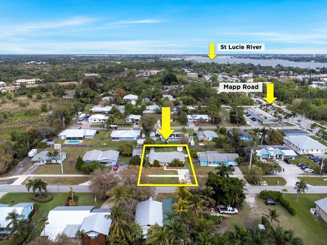 1287 Sw Sunset Trl, House other with 4 bedrooms, 2 bathrooms and null parking in Palm City FL | Image 29