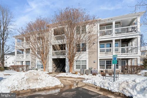 apt-204-8087 Lacy Dr, MANASSAS, VA, 20109-7462 | Card Image
