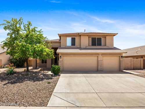 7821 W Robin Ln, Peoria, AZ, 85383-3136 | Card Image