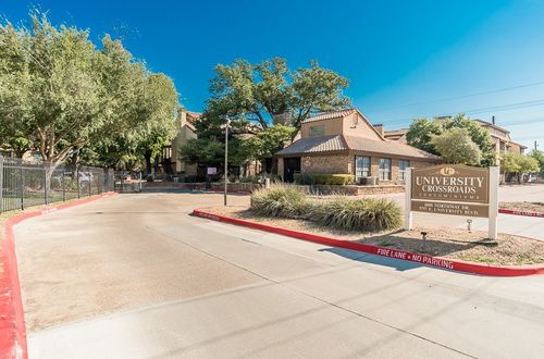 27y-5757 E University Boulevard, Dallas, TX, 75206 | Card Image