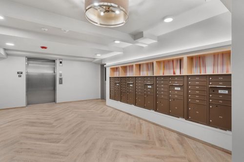 408-99 Foundry Pl, Portsmouth, NH, 03801 | Card Image