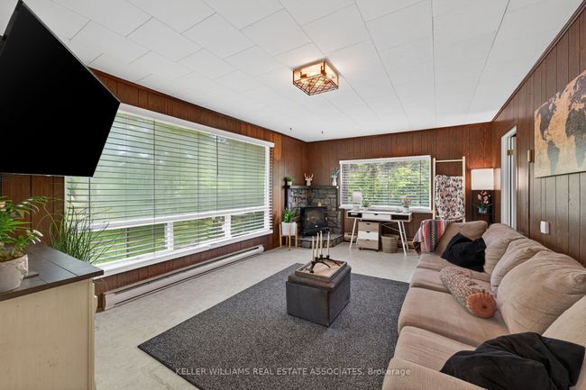17377 35 Highway, House other with 3 bedrooms, 1 bathrooms and 8 parking in Algonquin Highlands ON | Image 18