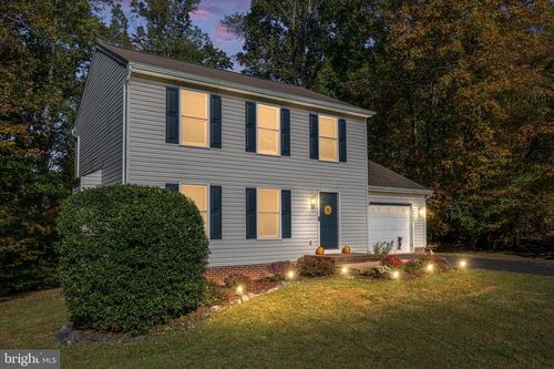 6505 Royal Oaks Dr, Fredericksburg, VA, 22407-6351 | Card Image